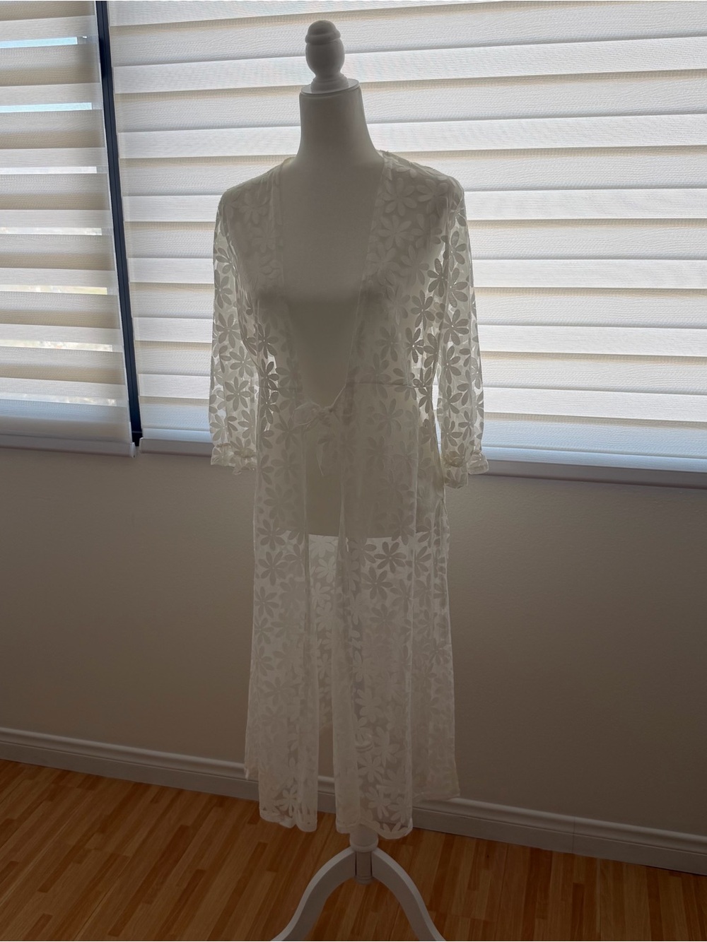 December White Floral Sheer Mesh Long Duster Cardigan - Size M